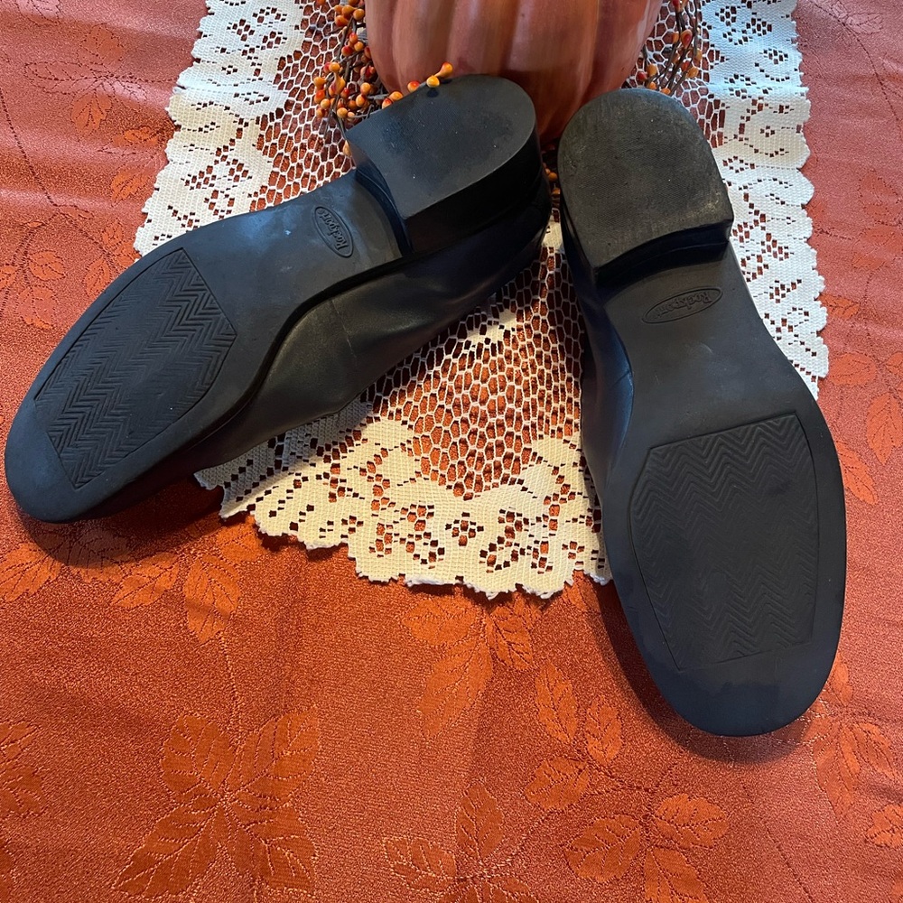 Rockport Navy Loafers Leather Classic & Timeless Square Heel Size 8.5 - Picture 4 of 8